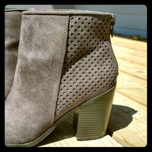 Diamond Grey American Eagle Booties